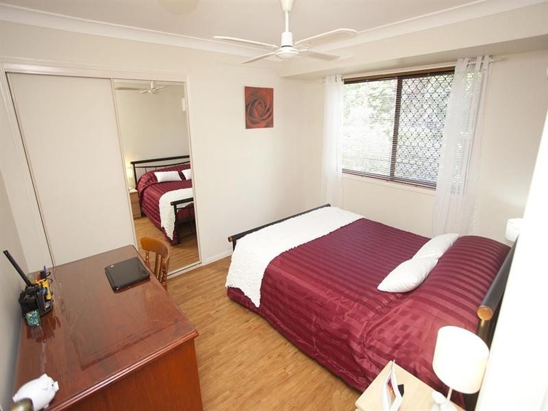 39 Mansfield Place, Mansfield QLD 4122