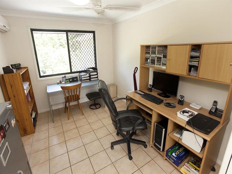 39 Mansfield Place, Mansfield QLD 4122