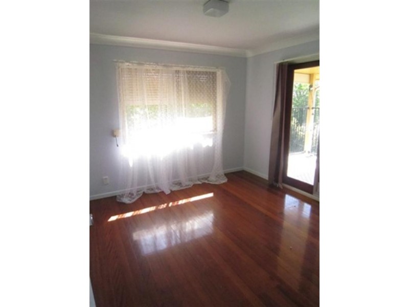 35 Crest Street, Mount Gravatt East QLD 4122