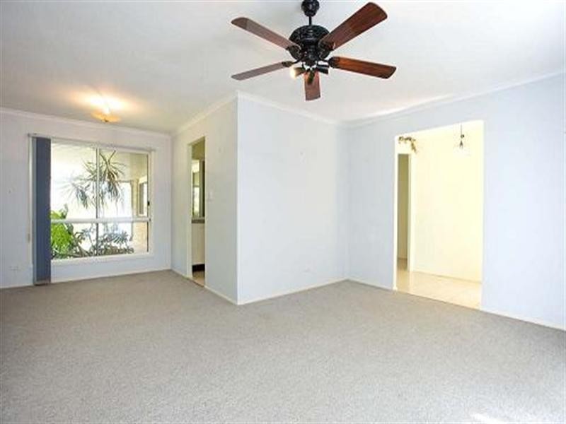 31 Mindona Street, Wishart QLD 4122