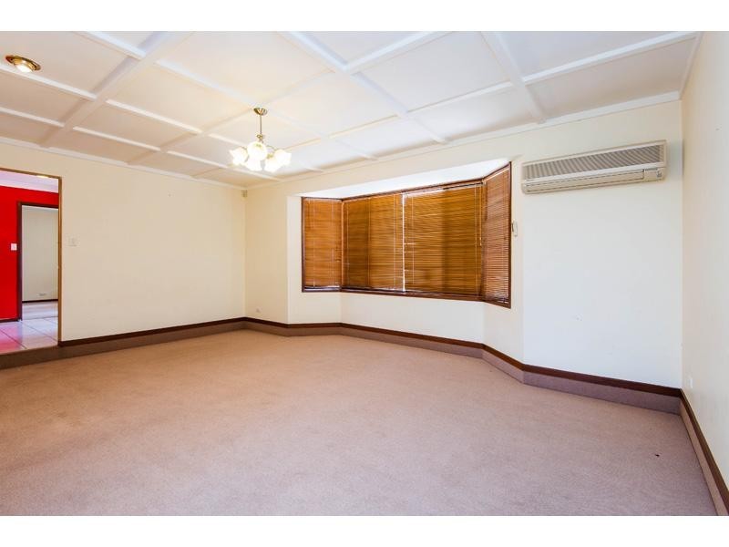 31 Ham Road, Mansfield QLD 4122