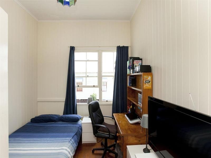 2 Flower Street, Woolloongabba QLD 4102