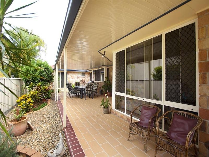 27 St Andrew Place, Wishart QLD 4122