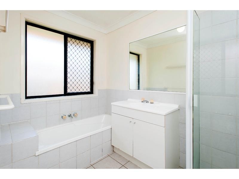 297 Third Avenue, Kingston QLD 4114