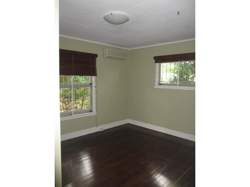 14 Biplex Street, Mansfield QLD 4122