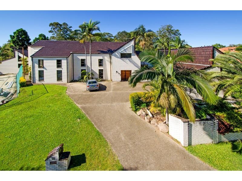 15 Sandringham Street, Mansfield QLD 4122