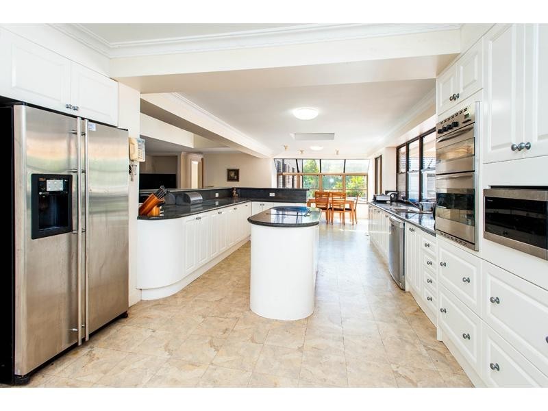 15 Sandringham Street, Mansfield QLD 4122