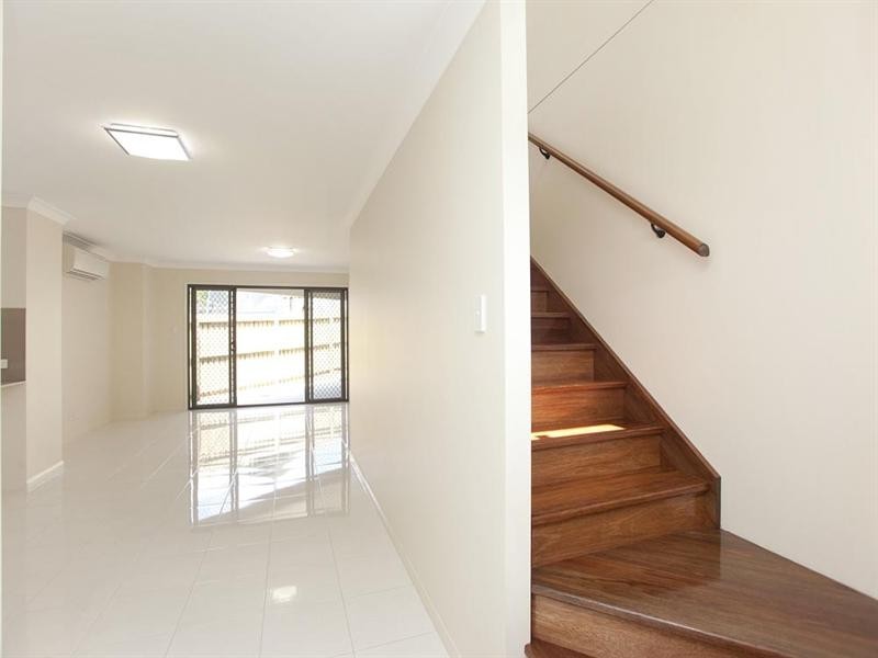 2/19 Clausen Street, Mount Gravatt East QLD 4122