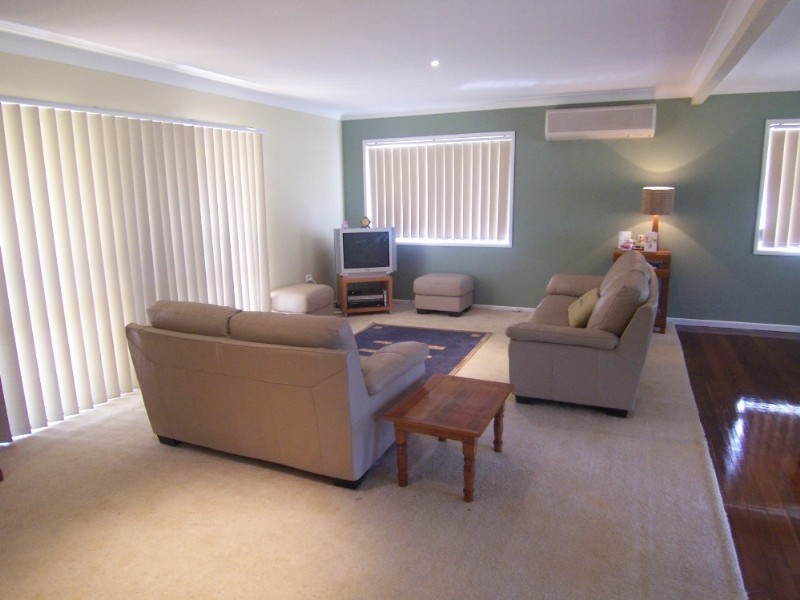 35 Le Grand Street, Macgregor QLD 4109