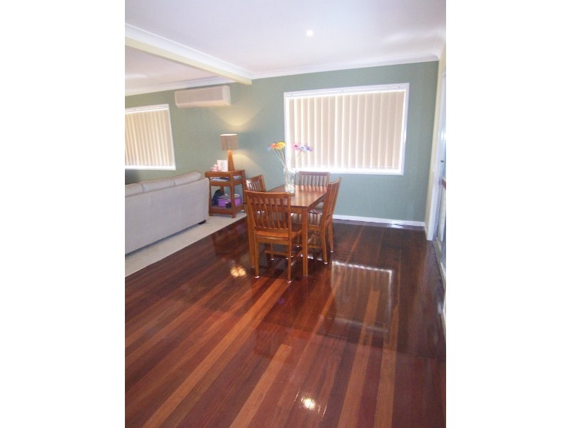 35 Le Grand Street, Macgregor QLD 4109