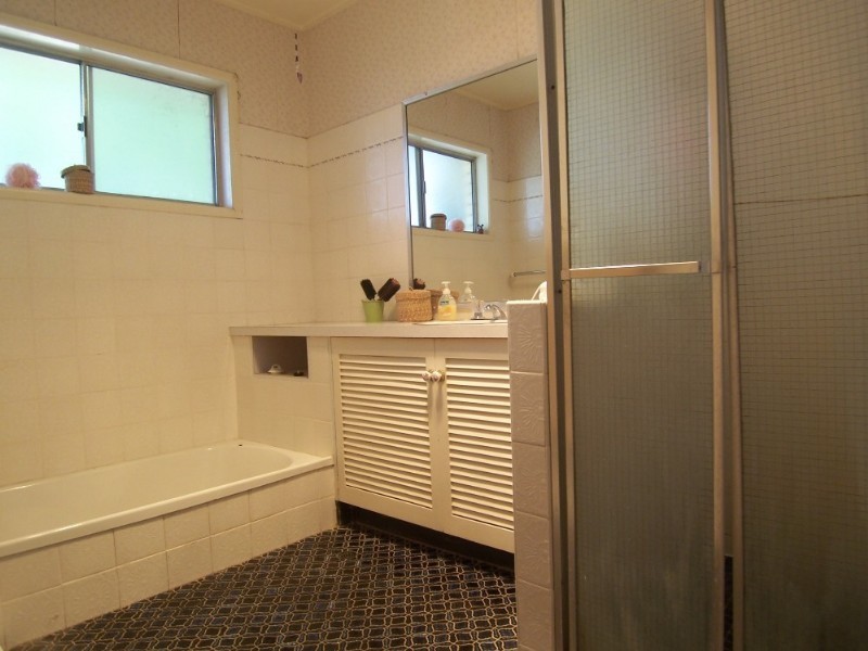 35 Le Grand Street, Macgregor QLD 4109