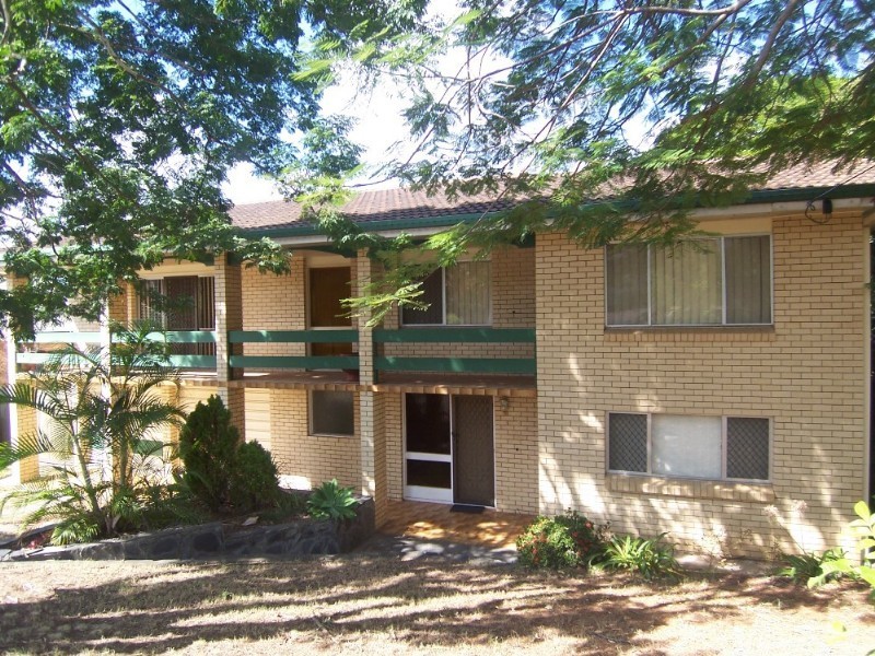 35 Le Grand Street, Macgregor QLD 4109