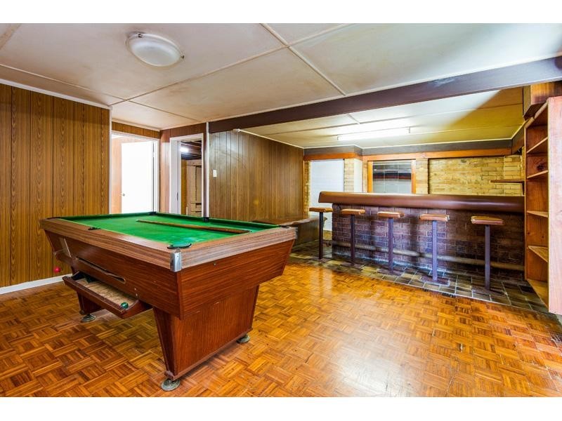 42 Chauvin Street, Robertson QLD 4109