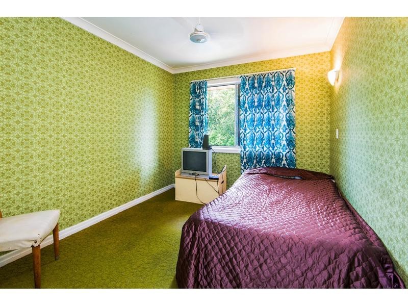 42 Chauvin Street, Robertson QLD 4109