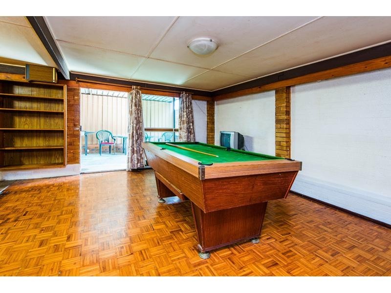 42 Chauvin Street, Robertson QLD 4109