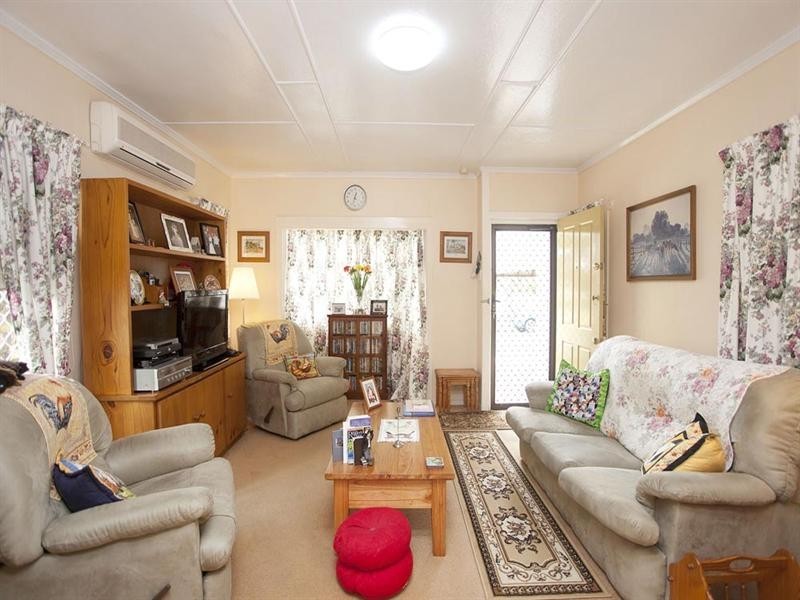 16 London Street, Eight Mile Plains QLD 4113