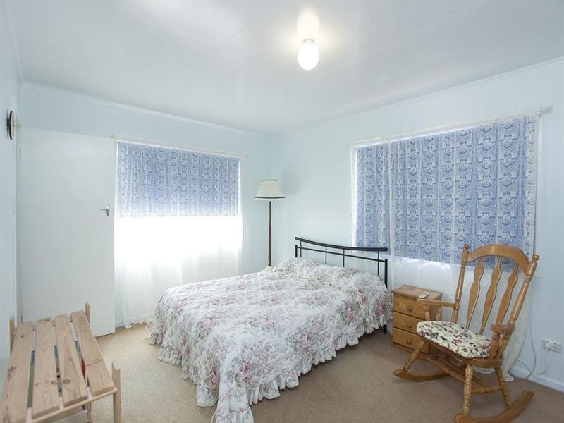 16 London Street, Eight Mile Plains QLD 4113