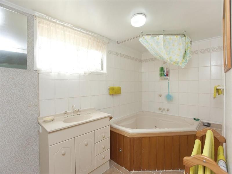 16 London Street, Eight Mile Plains QLD 4113