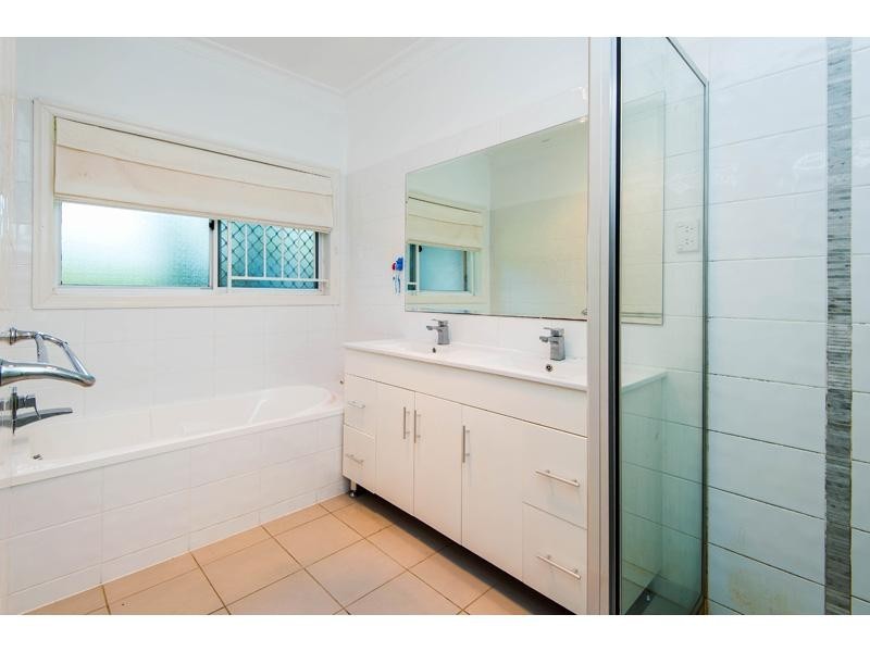 18 Macbeth Place, Sunnybank Hills QLD 4109