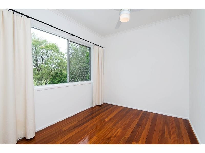 137 Wagensveldt Street, Slacks Creek QLD 4127