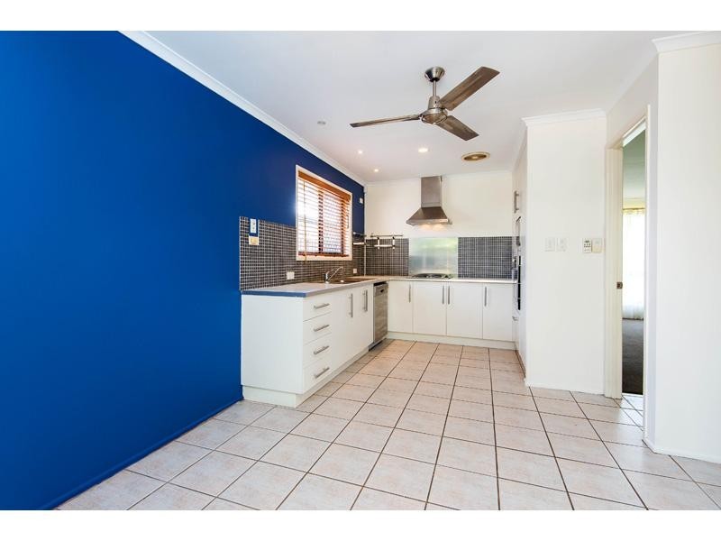 31 Cummin Street, Wishart QLD 4122