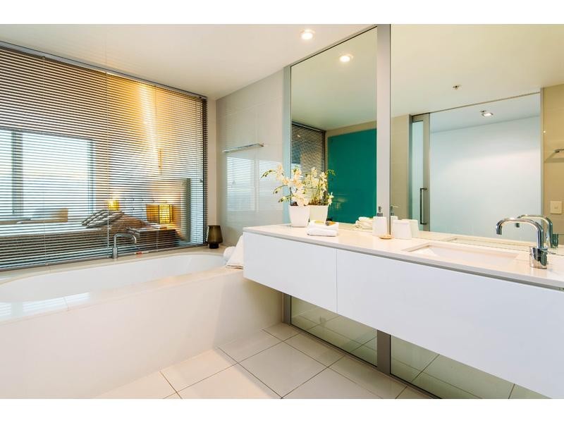 5105/9 Hamilton Avenue, Surfers Paradise QLD 4217