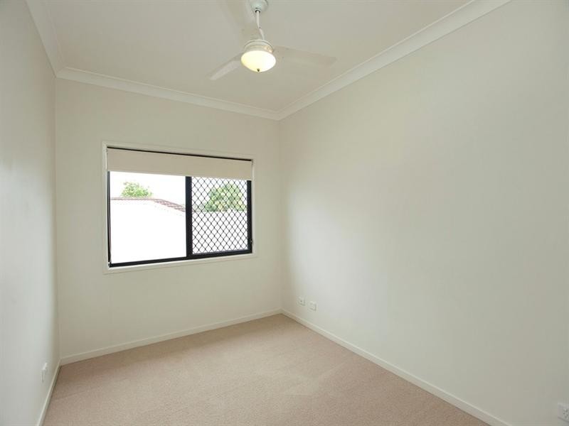 126 Wanda Road, Upper Mount Gravatt QLD 4122