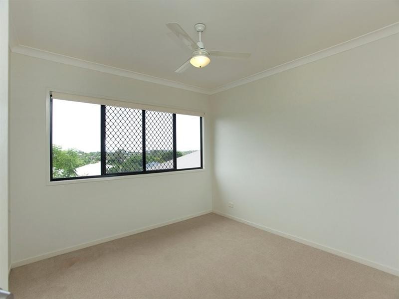 126 Wanda Road, Upper Mount Gravatt QLD 4122