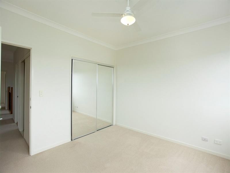 126 Wanda Road, Upper Mount Gravatt QLD 4122