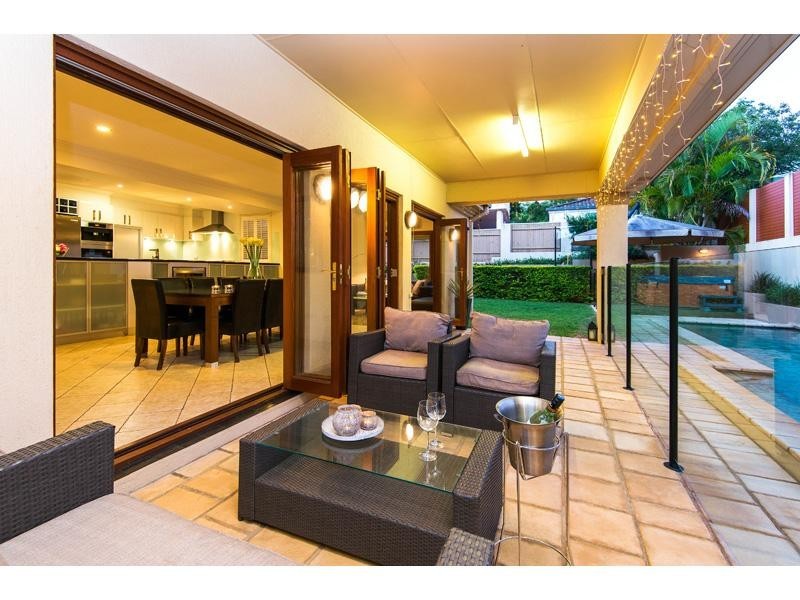 24 Sunset Place, Carindale QLD 4152