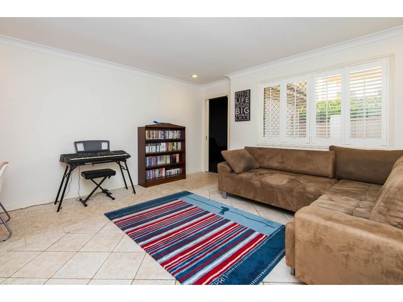 24 Sunset Place, Carindale QLD 4152