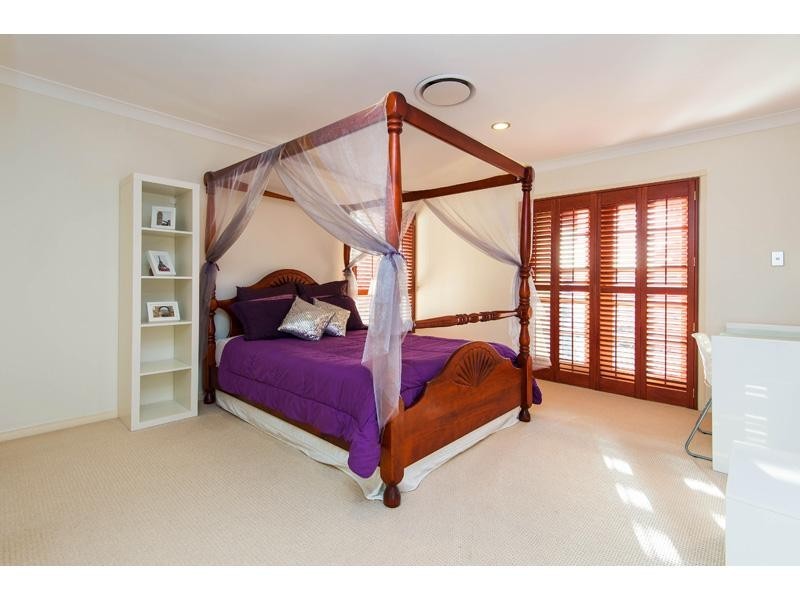 24 Sunset Place, Carindale QLD 4152