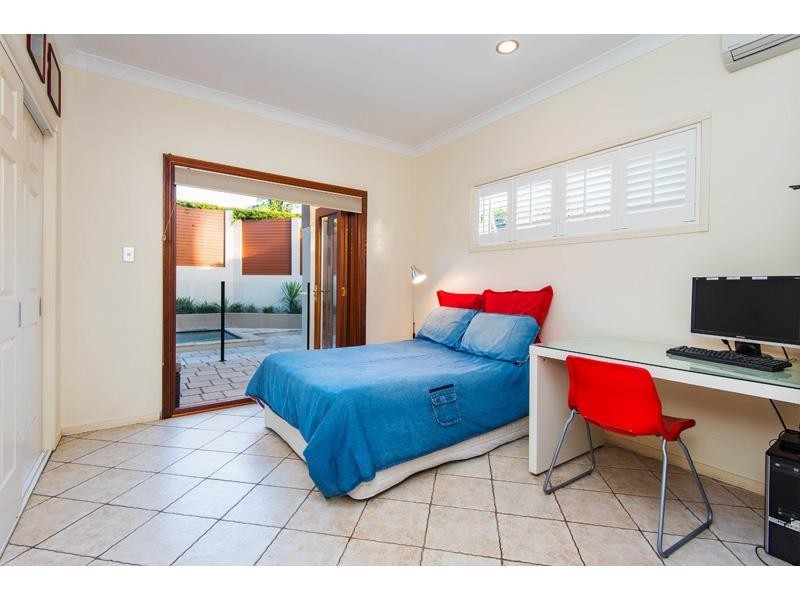 24 Sunset Place, Carindale QLD 4152