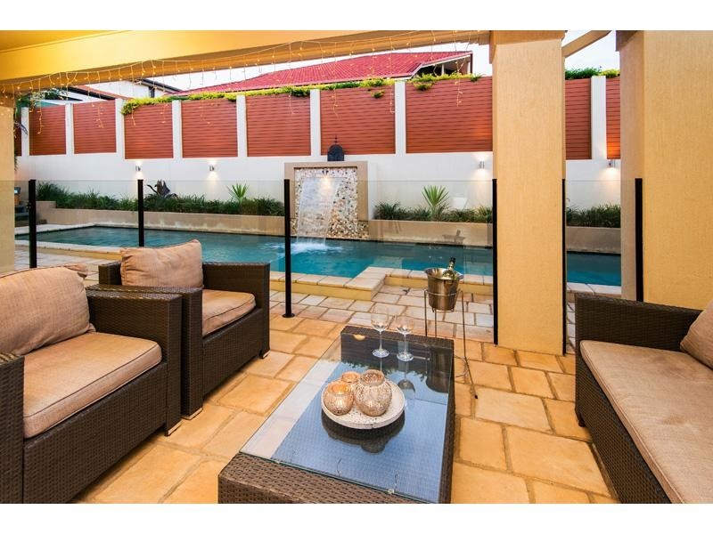 24 Sunset Place, Carindale QLD 4152