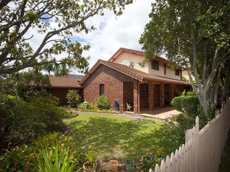 1 Sandringham Street, Mansfield QLD 4122