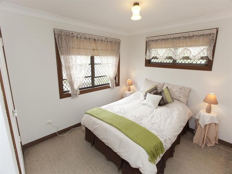 1 Sandringham Street, Mansfield QLD 4122