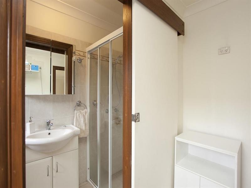 1 Sandringham Street, Mansfield QLD 4122