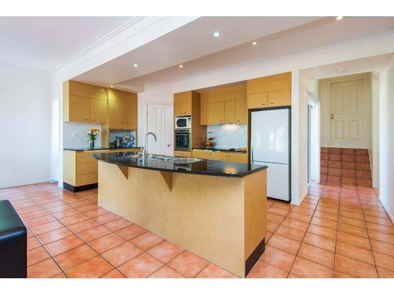 29 Coneyhurst Crescent, Carindale QLD 4152