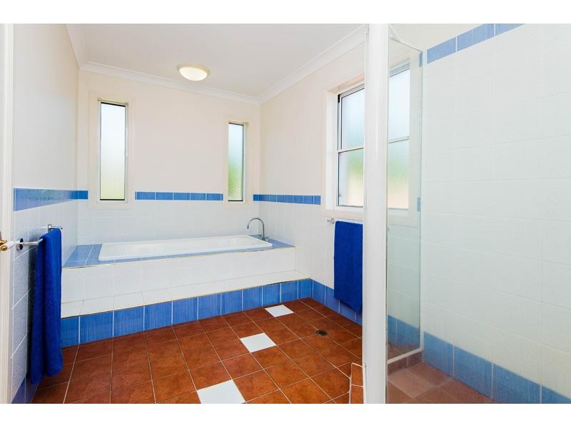 29 Coneyhurst Crescent, Carindale QLD 4152