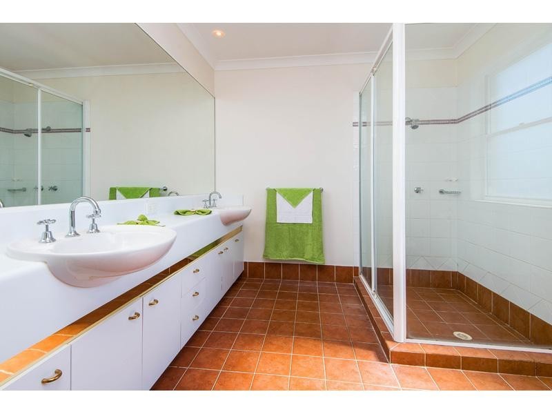 29 Coneyhurst Crescent, Carindale QLD 4152