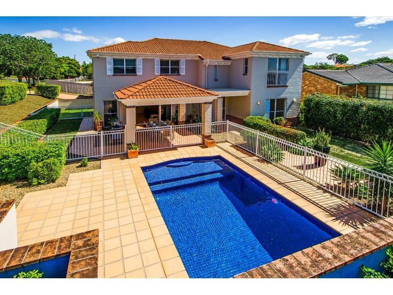 29 Coneyhurst Crescent, Carindale QLD 4152