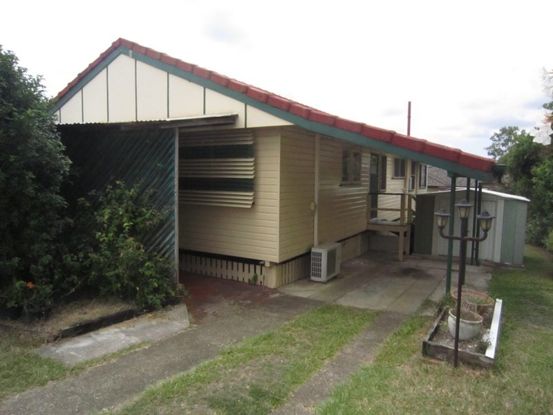 2 Tivela Street, Mansfield QLD 4122
