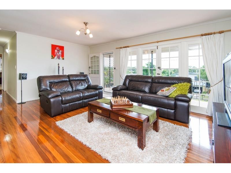 15 Kiparra Street, Mansfield QLD 4122