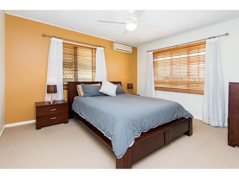 15 Kiparra Street, Mansfield QLD 4122