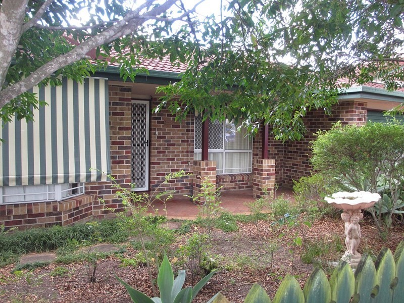 2 Andree Place, Wishart QLD 4122