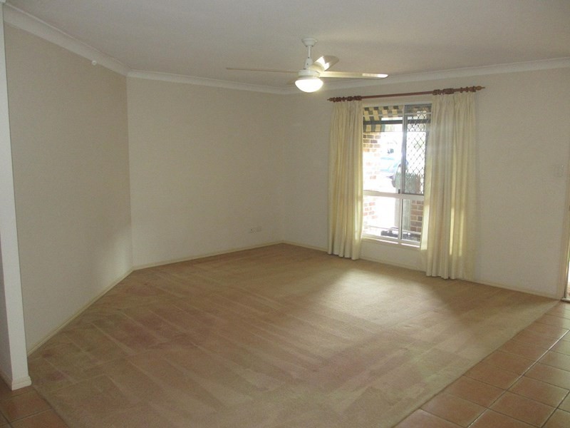 2 Andree Place, Wishart QLD 4122