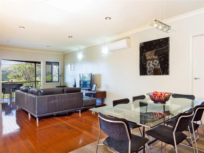 39 Hockings Street, Holland Park West QLD 4121