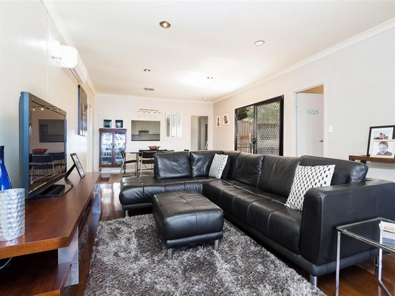 39 Hockings Street, Holland Park West QLD 4121