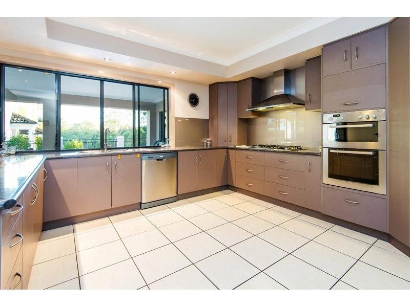 38 Craig Street, Wishart QLD 4122