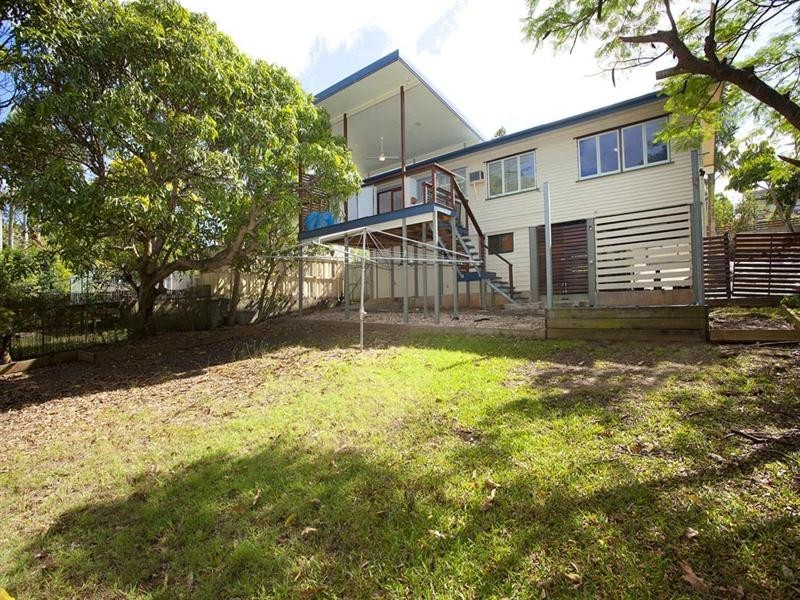 67 Mingera Street, Mansfield QLD 4122